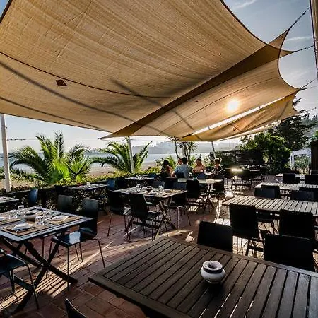 Two Bedroom Spacious Sleeps 6 * Портиман